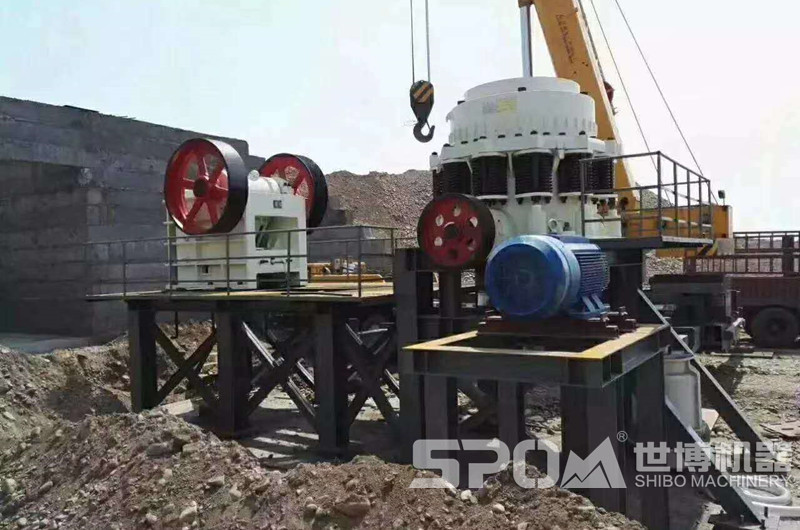 打道軌石子設(shè)備顎破、圓錐破安裝現(xiàn)場(chǎng)