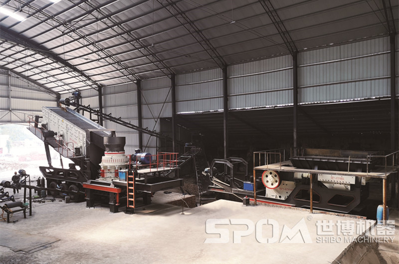 陜西客戶室內現場，移動破碎篩分機