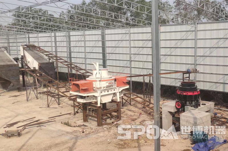 石頭粉碎沙子的機(jī)器，圓錐破、制砂機(jī)、振動(dòng)篩