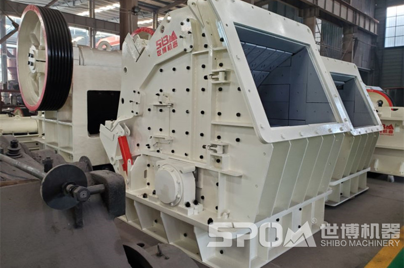 粗料破碎機大口反擊式破碎機