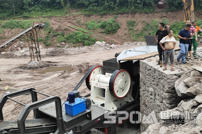 69顎破移動站，移動六九破碎機