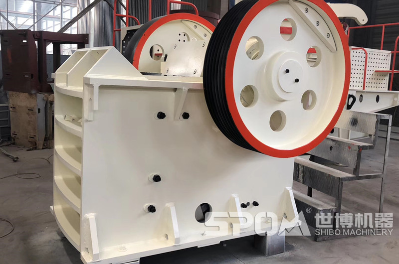 鄂破，顎式破碎機(jī)